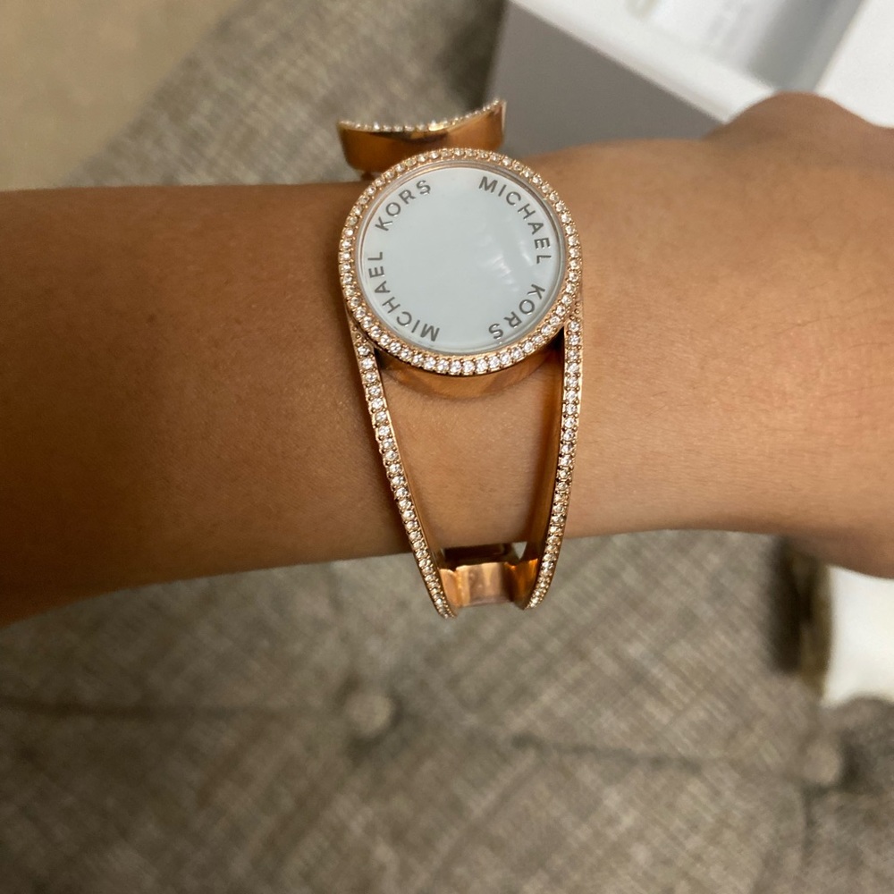Michael Kors Access Activity Tracker (Rose Gold) almost new